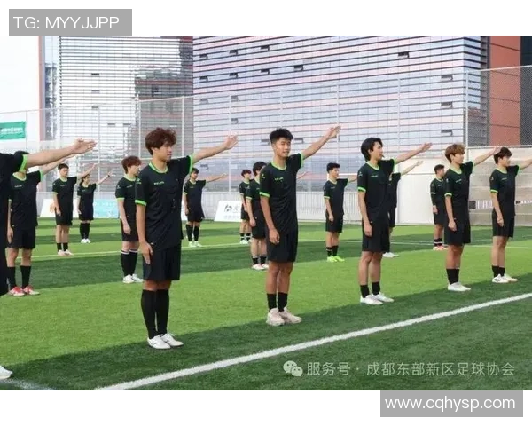 足球裁判队的职责与挑战探讨如何提升裁判员的专业素养与公正性